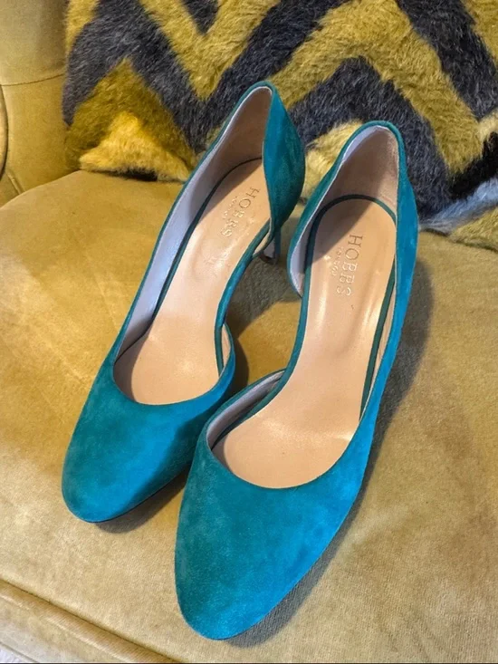 Teal Suede Mid-Heel Pumps - Picture 7 of 15